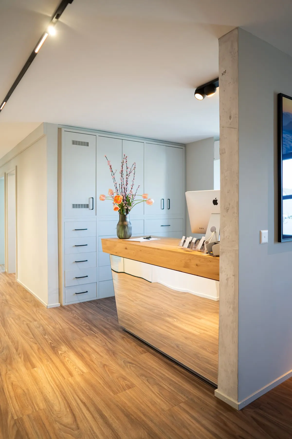 Oak reception desk in the entrance area